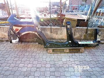 PARAFANGO POSTERIORE DESTRO GALAXY III 2022