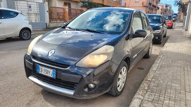 RENAULT Clio 1.2 GPL 75 CV *Neopatentati