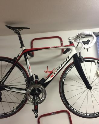 Scapin carbonio
