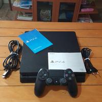 Ps4 Slim completa di accessori e giochi