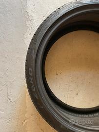 Gomma pirelli P zero 255/35/21