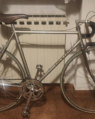 Bicicletta da corsa Colnago conservata