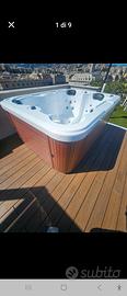 Minipiscina idromassaggio 3 posti