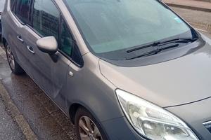 automobile Opel Meriva 