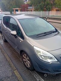 automobile Opel Meriva 