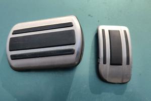 Lancia Ypsilon  copri pedali in acciaio