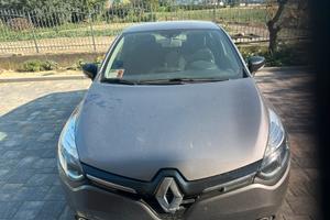 Vendersi renaut clio