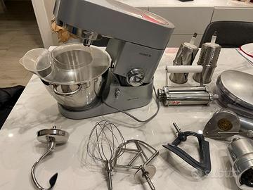 Robot da cucina Kenwood Chef Titanium KMC010