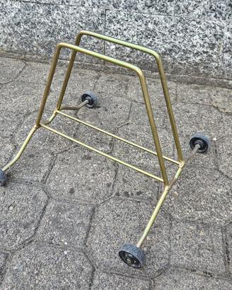 Porta bicicletta con rotelle
