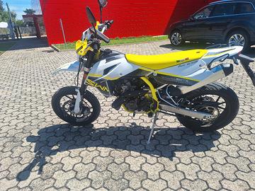 SWM 125 SM