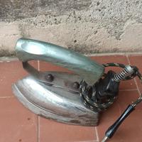 ferro da stiro antico