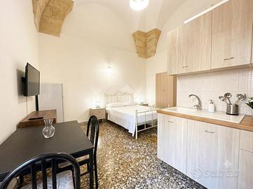 4 LOCALI A LECCE