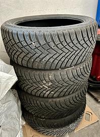 Gomme Termiche Invernali Hankook Winter 205/45 R17