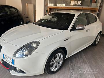 Alfa Romeo Giulietta 1.6 JTDm-2 105 CV Distinctive