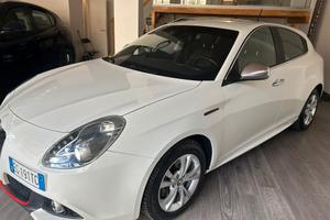 Alfa Romeo Giulietta 1.6 JTDm-2 105 CV Distinctive