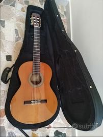 chitarra classica Alhambra 4n 