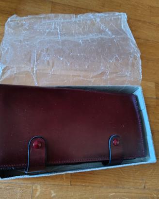 Porta carte da gioco in pelle ancora nuovo
