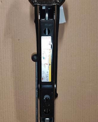 Audi Q5 8R cric di sollevamento a forbice 8R011031