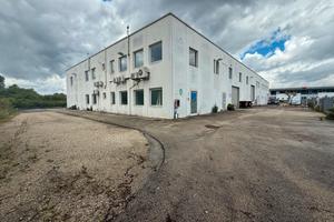 Cerchi un capannone per la tua azienda? Eccolo