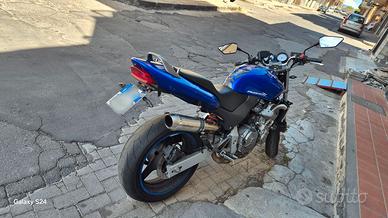 Honda hornet 600