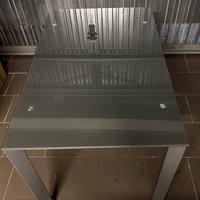 TAVOLO IN VETRO GRIGIO