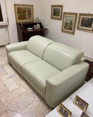 Divano nuovo Divani & Divani by Natuzzi in pelle