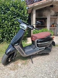 Scooter Velocifero Tennis 125