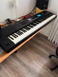 Roland Juno D8