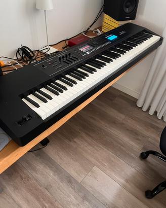 Roland Juno D8