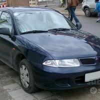 Parabrezza Mitsubishi Carisma (96 - 04)