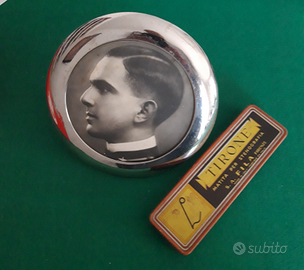 Cornice d'epoca e scatola per matite tirone-fila