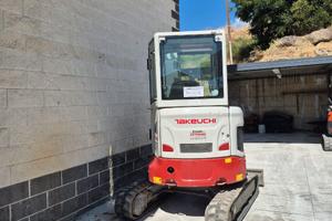 Takeuchi  TB325
