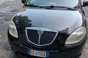lancia ypsilon 1.3 mjet