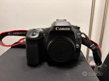 Canon EOS 80D (W) + 18-135 IS USM + Kit PZ-E1