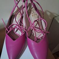 Décolleté fucsia completamente in pelle.