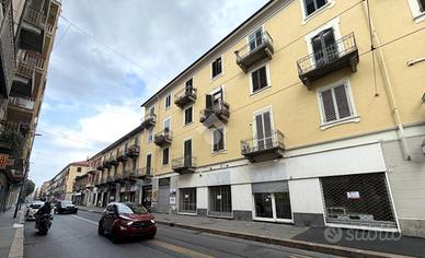 NEGOZIO A TORINO