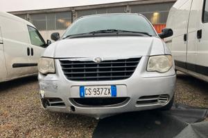 Chrysler Voyager 7 posti.
