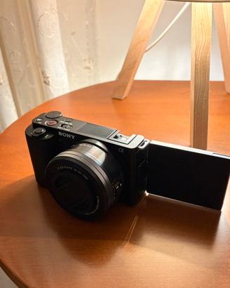 Sony ZV-E10 + lente