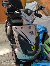 Moto scooter elettrico anziani/disabili