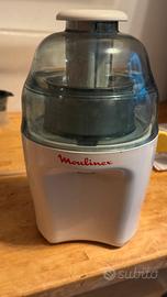 Centrifuga  di succhi di verdura e frutta