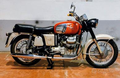 Moto Guzzi V7 700- ASI-