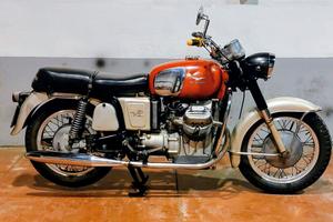 Moto Guzzi V7 700- ASI-