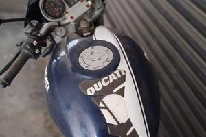 Ducati Monster 750