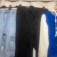 2  pantaloni cargo più giubbino