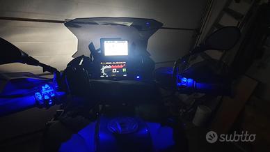 Illuminazione tasti manubrio moto