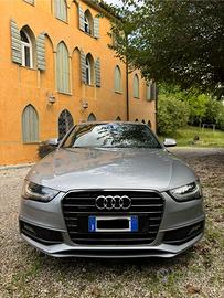 Audi A4 avant TDI2.0 QUATTRO, s-line 150CV