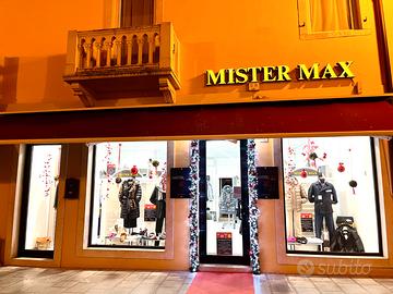 Negozio di abbigliamento in centro