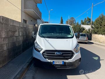 Furgone Ford transit custom