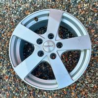 4 cerchi in lega Dezent ruota da 16''