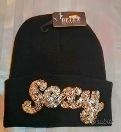Cappello nero di lana con paillettes 